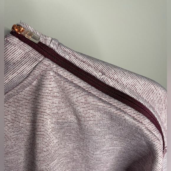Champion cranberry and white mock neck running pullover SZ small - Picture 6 of 8